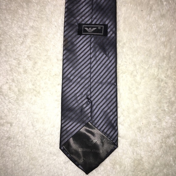 Giorgio Armani silk tie - Picture 3 of 6